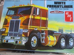 🏁AMT 620 White Freightliner Dual Drive SEMI Truck KIT 1/25 MORE LISTED