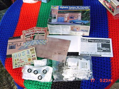 VINTAGE 1957 1960 CORVETTE MODEL KIT LOT AMT REVELL HIGHWAY SCENES