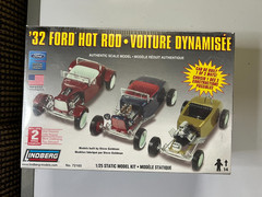 LINDBERG ’32 FORD HOT ROD – 1:25 SCALE KIT #72165 – 3 in 1 – FACTORY SEALED NIB