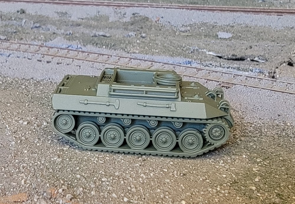 One 1/87 HO scale M39 armored utility vehicle, olive drab