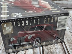 AMT 1939/40 Ford Car Plastic Model Kit Special Edition