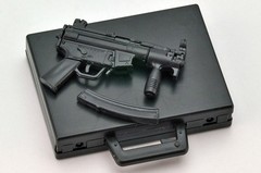 TOMYTEC Little Armory LA045 MP5K Koffer 1/12 Scale Military Series Plastic Model