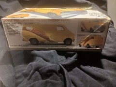Vintage..MPC 1/32 scale…Dodge Van-snap together model kit…