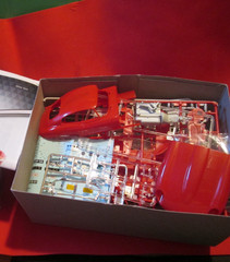 REVELL PLASTIC MODEL KIT JAGUAR XK-E (E-TYPE) 1/24 SCALE MODEL CAR 85-4509 used