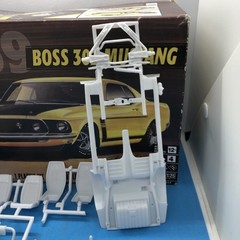 69 Boss 302 Mustang Chassis & Interior PTS W Instructions 1:25 LBR Model Parts