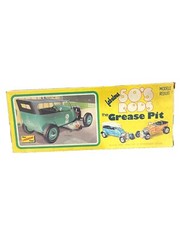 Lindberg Fabulous ‘50’s Rods “The Grease Pit” Open Box Complete Kit # 3151 Rare