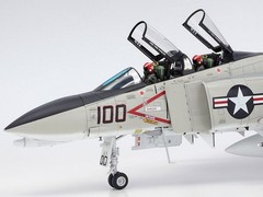 Tamiya 61121 1/48 McDonnell Douglas F-4B Phantom II