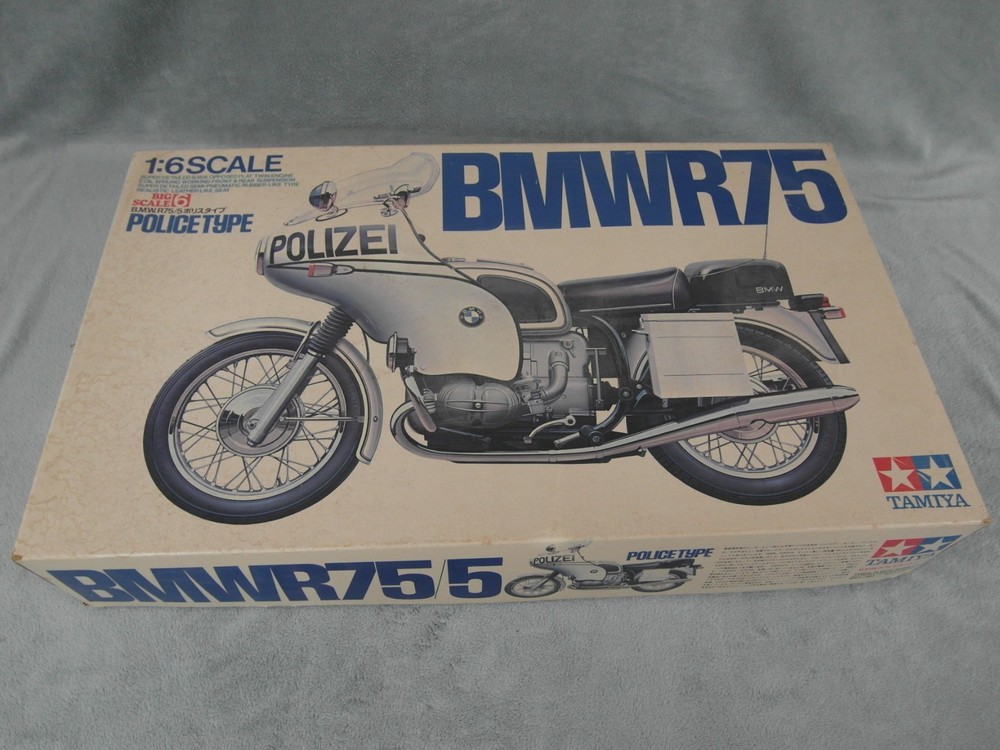 TAMIYA BMW R75 POLICE TYPE Motorcycle 1/6 Scale Model