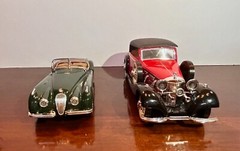 2PC LOT: Burago ’48 Jaguar XK120 & Mira ’36 Mercedes 540K Model Cars 1:24 (Both)