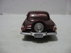 Monogram Burgundy 1956 Ford Thunderbird T-Bird 1/24 Scale Built Model Kit #2289
