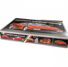 Vintage 1985 Fujimi Ferrari Testarossa 1/16 Scale Red Plastic Model Kit Japan