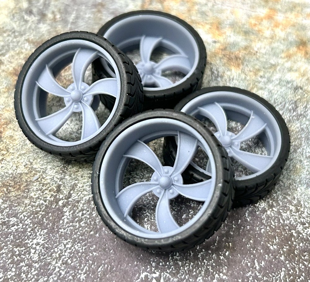 1/24 Scale: 24-Inch “Vista” Wheels And Tires; Resin;1/25