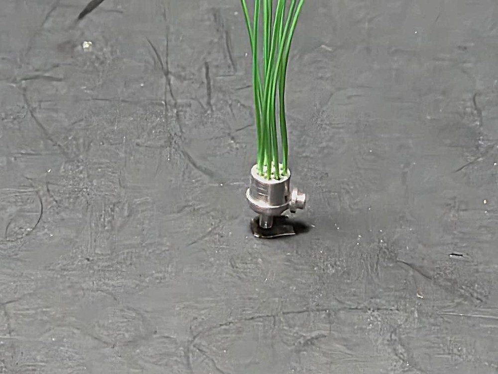 Scale Repro’s Plus 7006 1/24,1/25 8 Cyl. Distributor (Vac. Adv.)-Green Wire)