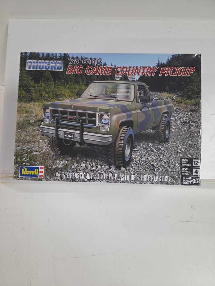 REVELL TRUCKS ’78 GMC Big Game Country Pickup Plastic 1:24 Model New in Open Box