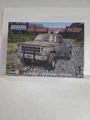 REVELL TRUCKS ’78 GMC Big Game Country Pickup Plastic 1:24 Model New in Open Box
