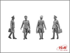 ICM 35539 1:35 Typ 320 (W142) Saloon with German Staff Personnel scale model