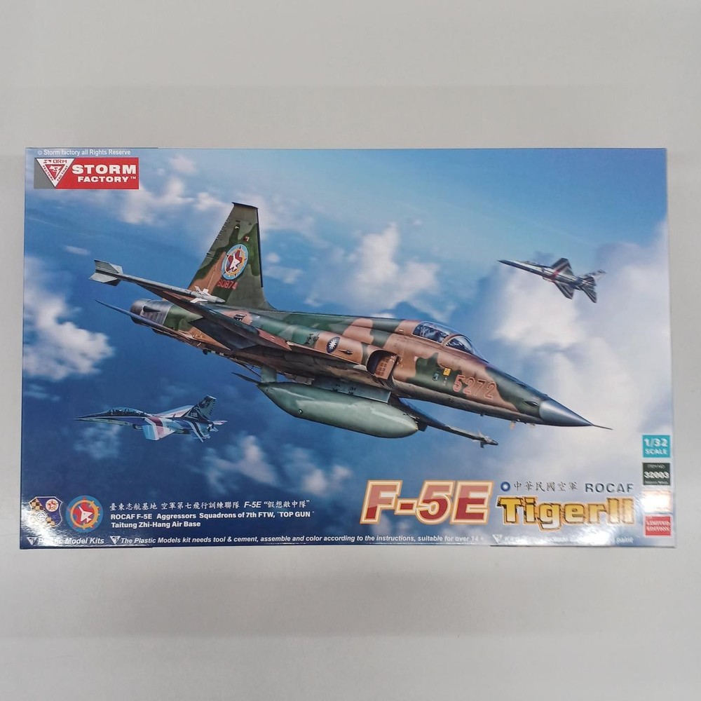 STORM FACTORY 1/32 F 5E Tiger II ROCAF 7th Combat Training Collectables 17+