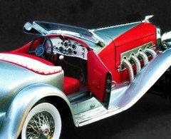Classic Car Chopped Vintage1959Concept1:18Custom Built24Metal Body12Carousel RED