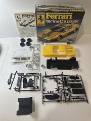Vintage MPC Ferrari Berlinetta Boxer 1/24 Model Kit Unbuilt 1979