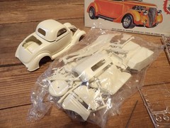 Vintage AMT 1930’s FORD Coupe Roaster Street Rod Car Model Kit – JUNKYARD PARTS!