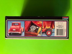 THE BEACH BOYS LIL DUECE COUPE 32 FORD MODEL KIT 1/24 SCALE MONOGRAM COOL LOOK!
