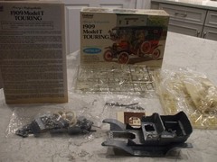 HUBLEY / GABRIEL 1/20 SCALE 1909 MODEL T TOURING METAL MODEL KIT UNASSEMBLED NOS