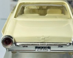 1962 FORD THUNDERBIRD T-BIRD 1/25 Dealer Promo+BONUS EmbeddedChampion Spark plug