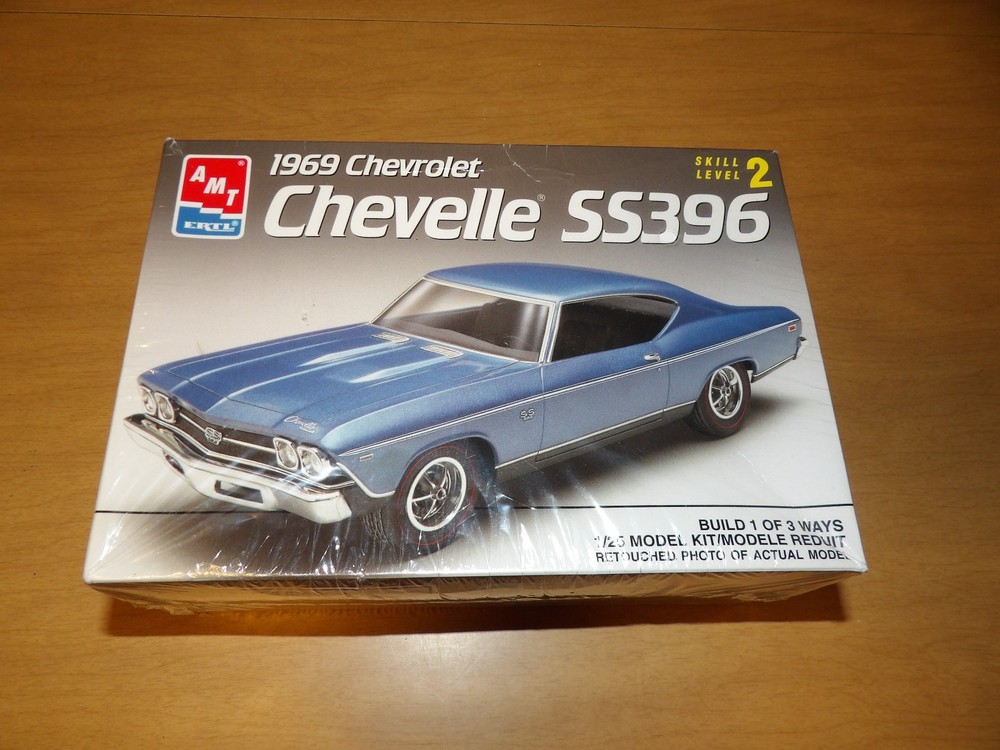 Vintage 1991 AMT ERTL 1969 Chevrolet Chevelle SS396 1:25 Model Kit ~ NEW/SEALED!