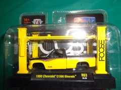 M2 Machines Model Kit Foose 1990 Chevrolet C1500 Silverado R63 Die Cast 1:64
