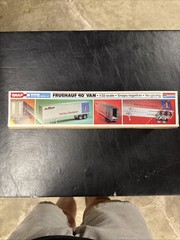 Vintage Monogram Snap Tite 1/32 Scale Fruehauf 40′ Van Harley-Davidson Kit 1207