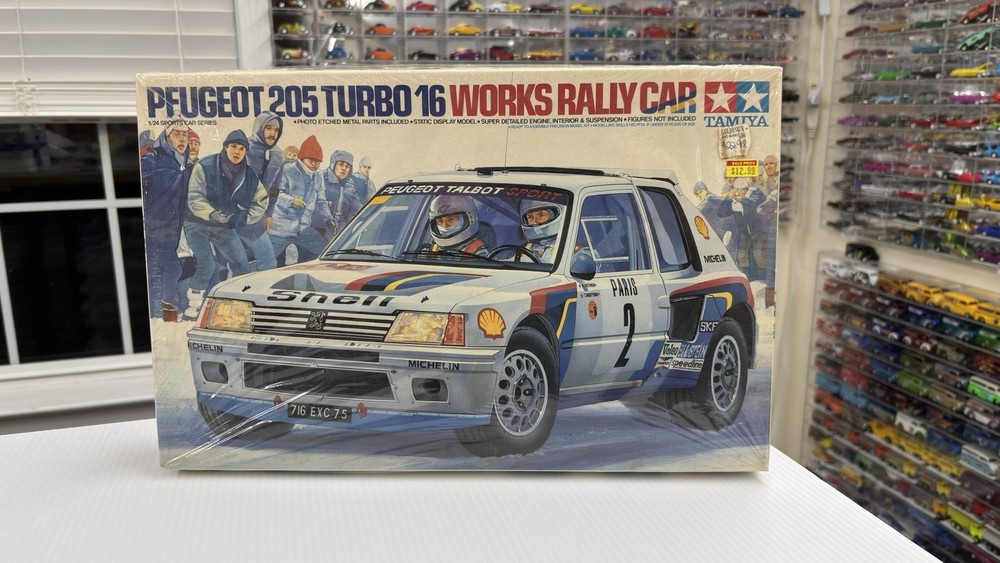 1985 TAMIYA 1/24 Peugeot 205 Turbo 16 Works Rally Sport Car Series Model Kit