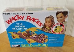 1:25 Wacky Races: Mean Machine Figures Snap MPC Model Kit Dick Dastardly Muttley