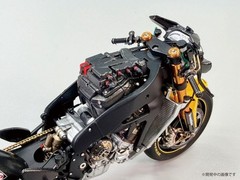 Platz BEEMAX 1/12 Yamaha YZR-M1 2007 item BX13002 from Japan New