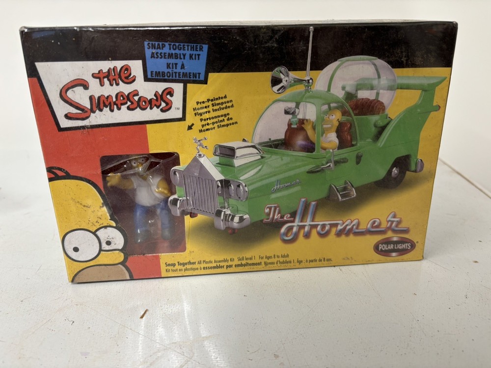 2003 Polar Lights The Simpsons THE HOMER Snap Together Car Kit.