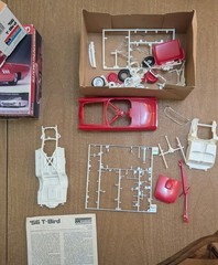 REVELL 63 FORD Thunderbird 1:32 SCALE and Monogram 56′ T-Bird