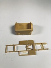 Scale Model Accessories SMA 1/35 SMAV-102 Radio Vehicle Resin Metal Kit