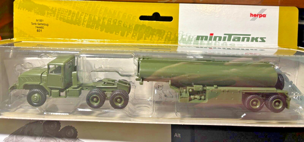 Roco Minitanks 601 Fuel tanker M-969 A2 5,000 gallon tanker 3 Lima35 1/87