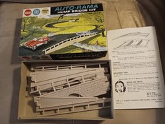 Gilbert #18341 Auto-Rama Hump Bridge Kit. (American Flyer
