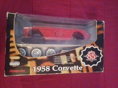 Snap-On Tools 1958 Chevy Corvette Die Cast Model Car Kit 1:18 Scale Red