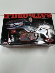 1/25 SCALE POLAR LIGHTS 1966 BATMOBILE BLACK SNAP MODEL KIT #POL824-SEALED