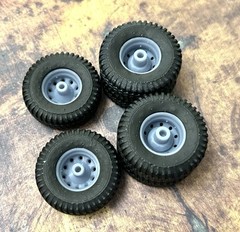 Resin 1/24 Scale: 26-inch “Alcoa Truck” Dually Wheels W/ Commercial Tires