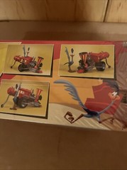 MPC SNAP IT MODEL KIT ROAD RUNNER & BEEP BEEP T WITH 4.5″ TALL VINYL FIGURE NISP