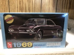 1:25 AMT 1969 Corvair Retro Deluxe Model Kit New In Sealed Box 2016 Issue