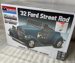 Monogram ‘32 Ford Street Rod Kit # 85-0882 Factory Sealed 1:24 Scale