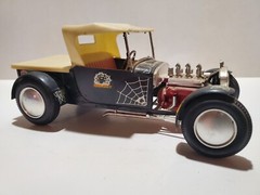 Monogram Black Widow 1960 Ford Model T 1:24 Scale Plastic Model Kit Built Car