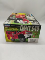 Lindberg Real Hoppin’ 1:22 Scale Chevy S-10 Lowrider Replacement Empty Box Only