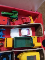 Vintage 1966 Mattel Miniature cars Carrying Case With Cars Lot One Redline Read
