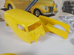 Gene Winfield ’40 Ford Sedan Delivery AMT 1:25 Model Kit T292 Parts Lot