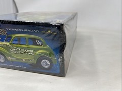 ‘50 Austin Gasser Revell 1:25 Model Kit 85-2090 SEALED