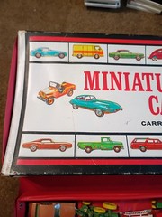 Vintage 1966 Mattel Miniature cars Carrying Case With Cars Lot One Redline Read